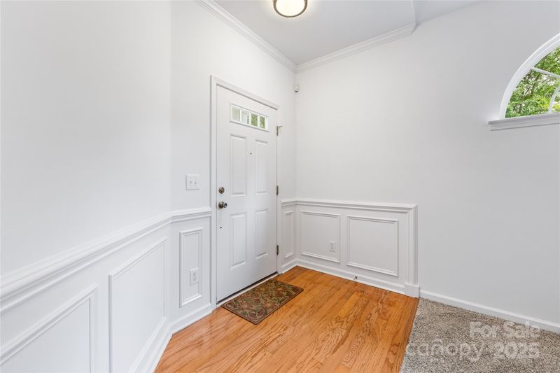 10213 Old Carolina Dr, Charlotte, NC 28214