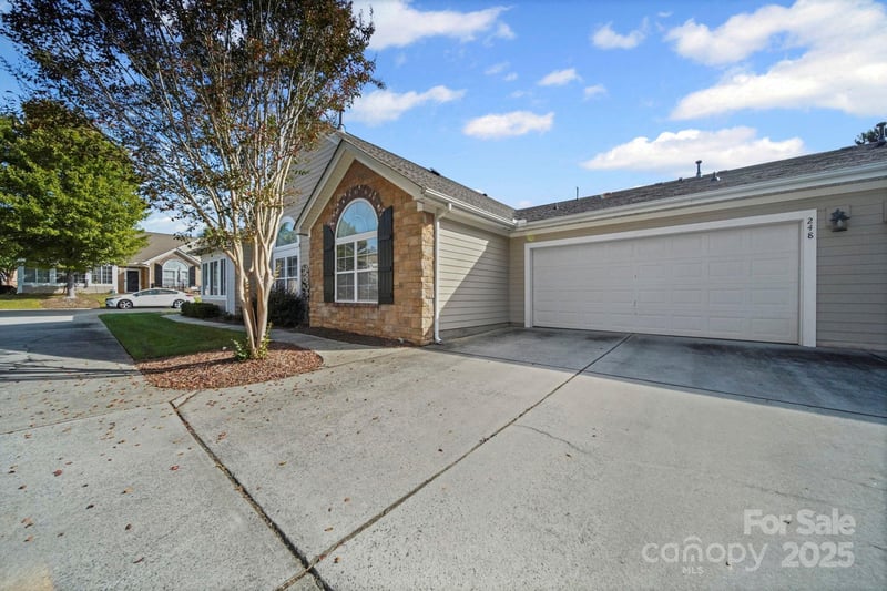 248 Lone Oak Cir, Rock Hill, SC 29732