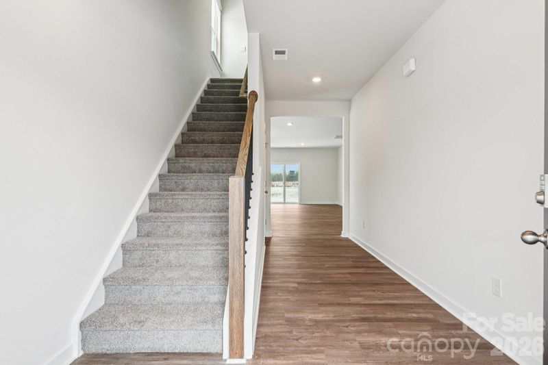 1430 Mammoth Rd, Hickory, NC 28602