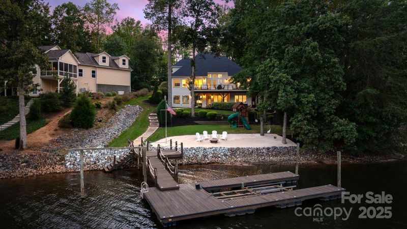4548 Stonesthrow Dr, Denver, NC 28037