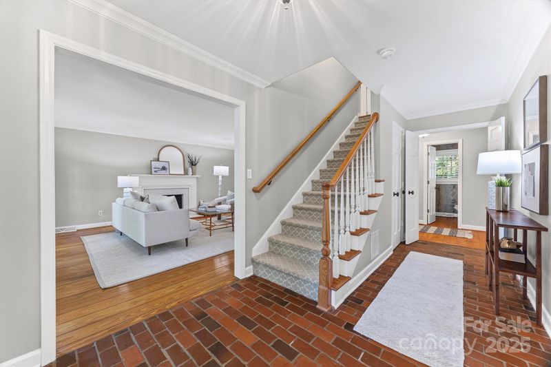 5601 Mcalpine Farm Rd, Charlotte, NC 28226