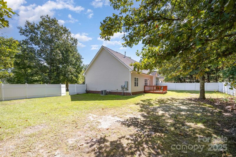 1000 Hawthorne Dr, Indian Trail, NC 28079