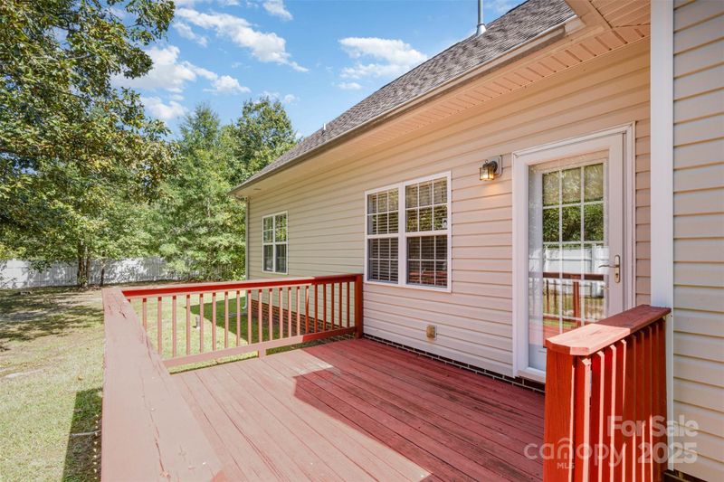 1000 Hawthorne Dr, Indian Trail, NC 28079