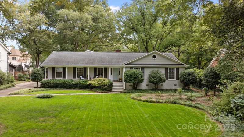 719 Lansdowne Rd, Charlotte, NC 28270