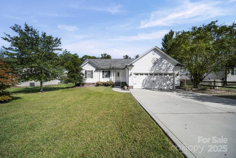 2010 Samantha Dr, Kannapolis, NC 28083