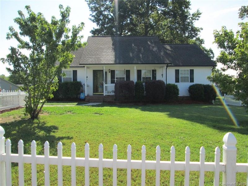 2101 Samantha Dr, Kannapolis, NC 28083