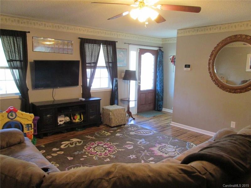 2101 Samantha Dr, Kannapolis, NC 28083