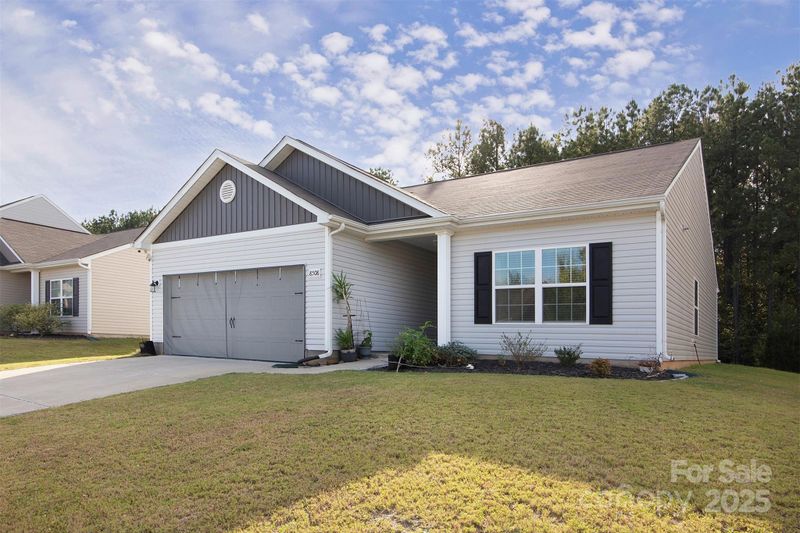 8508 Highgate Dr, Charlotte, NC 28215