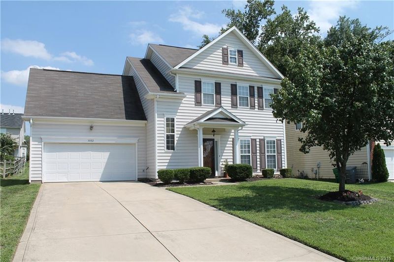 8802 Firestreak Dr, Charlotte, NC 28216