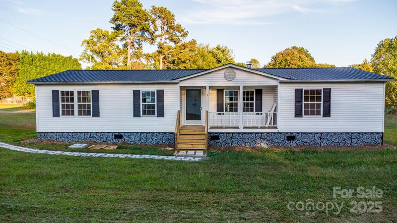 2918 23rd Ave NE, Hickory, NC 28601