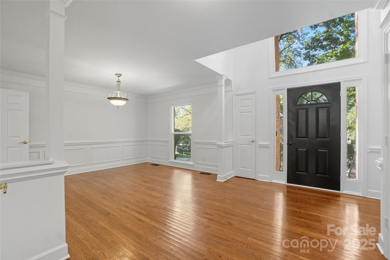 7720 Pickering Dr, Charlotte, NC 28213