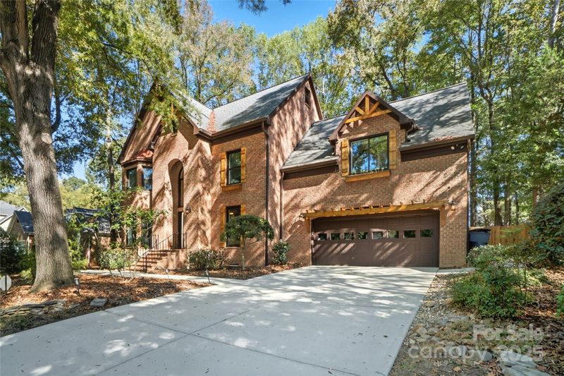 7720 Pickering Dr, Charlotte, NC 28213