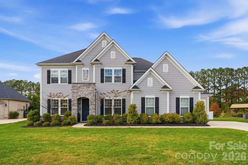 5122 Harwich Cir, Weddington, NC 28104