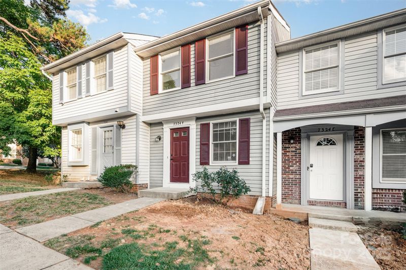 7324 Pebblestone Dr #F, Charlotte, NC 28212