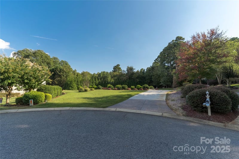115 Misty Meadows Ct, Mooresville, NC 28117