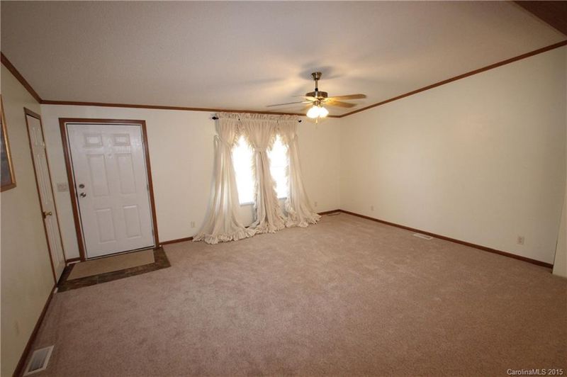 1027 Rogue Ct, Kannapolis, NC 28081