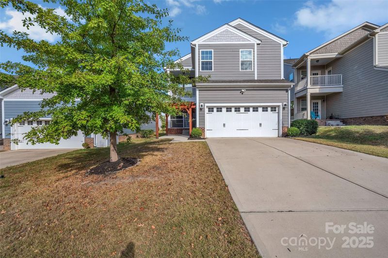 6130 Cloverdale Dr, Tega Cay, SC 29708