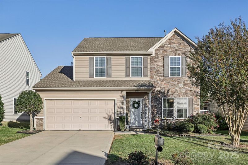 10900 Tailwater St, Davidson, NC 28036