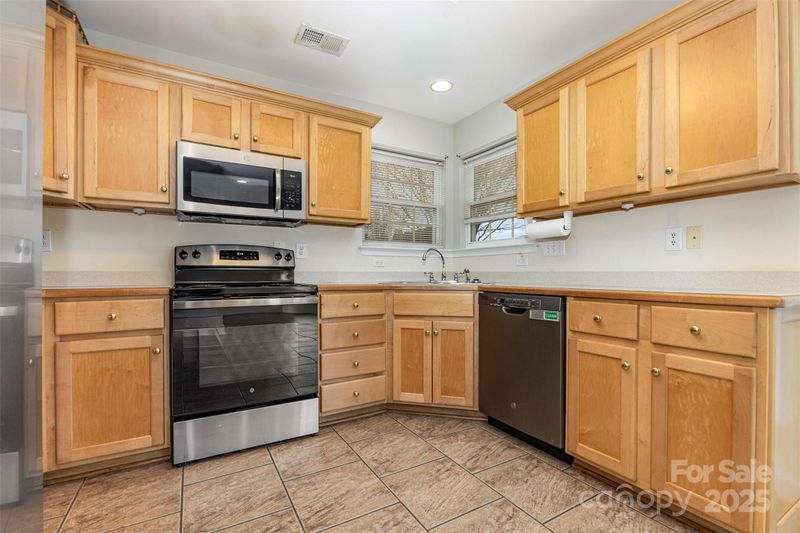 1514 Williamsburg Ln, Monroe, NC 28110