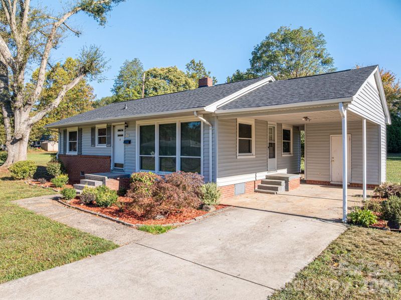 1724 E Perry St, Gastonia, NC 28054