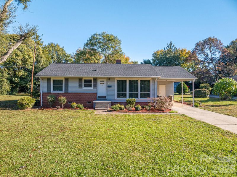 1724 E Perry St, Gastonia, NC 28054