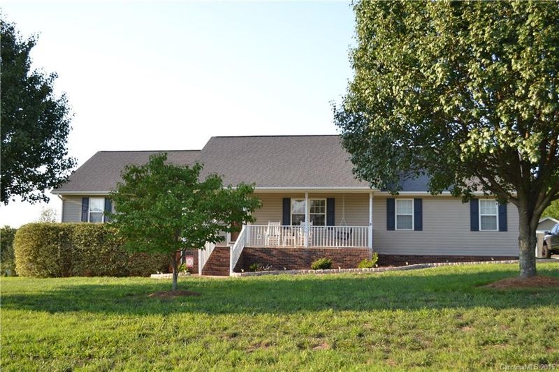 1611 Beverly Ln, Lincolnton, NC 28092