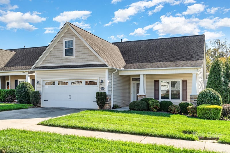 327 River Birch Dr, Salisbury, NC 28146