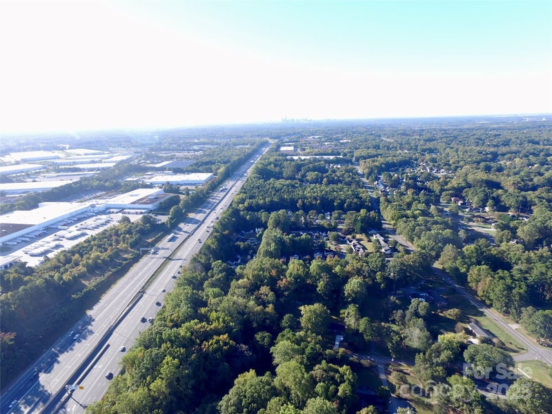 5216 Lakeview Rd, Charlotte, NC 28216