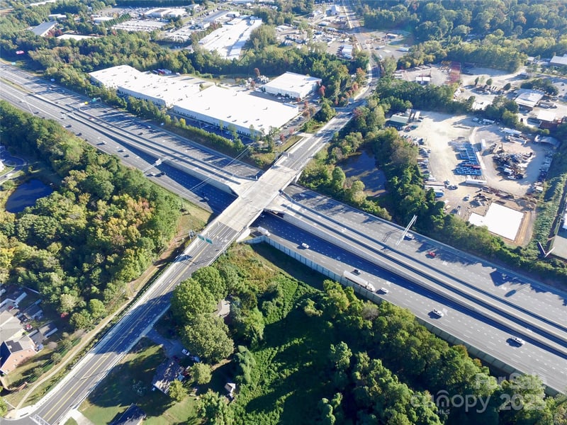 5216 Lakeview Rd, Charlotte, NC 28216