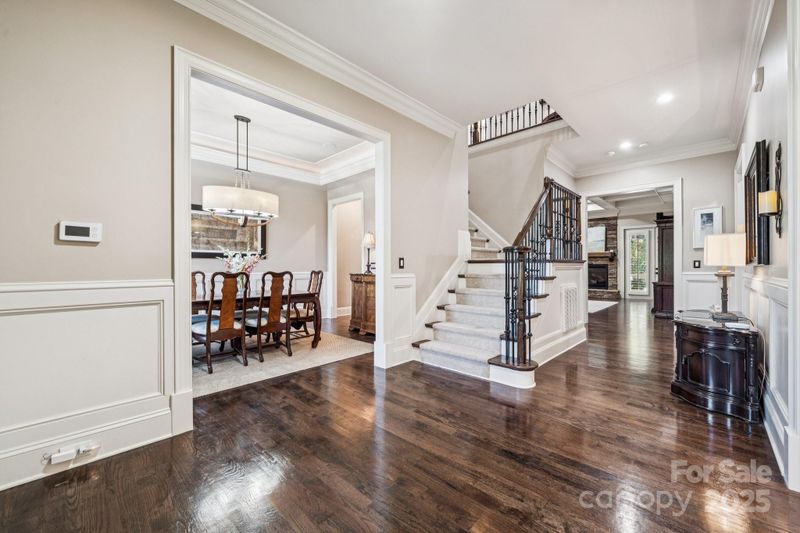 2145 Foxcroft Woods Ln, Charlotte, NC 28211