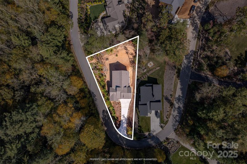48 Crossings Cir, Fairview, NC 28730