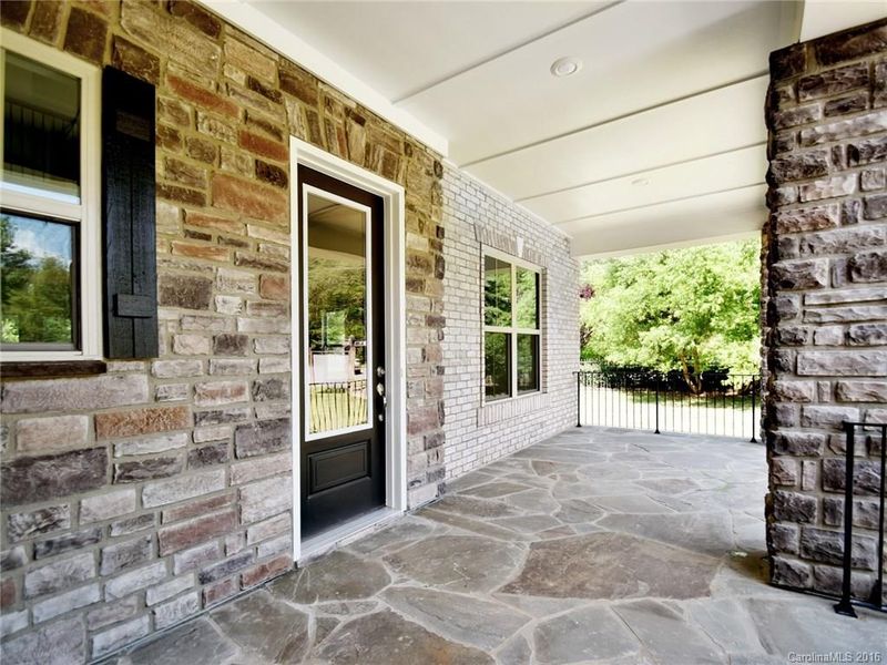 16204 Bastille Dr #52, Charlotte, NC 28278