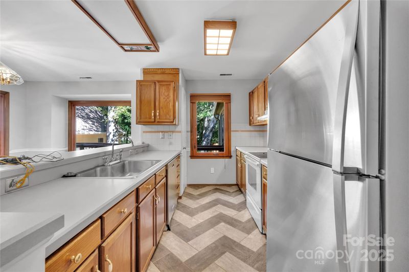 702 Trail Ridge Rd, Matthews, NC 28105
