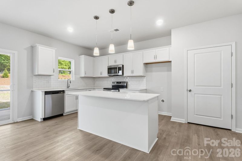 1694 Piper Creek Ave, Newton, NC 28658