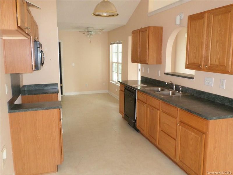 3743 Dashiel Dr, Charlotte, NC 28262