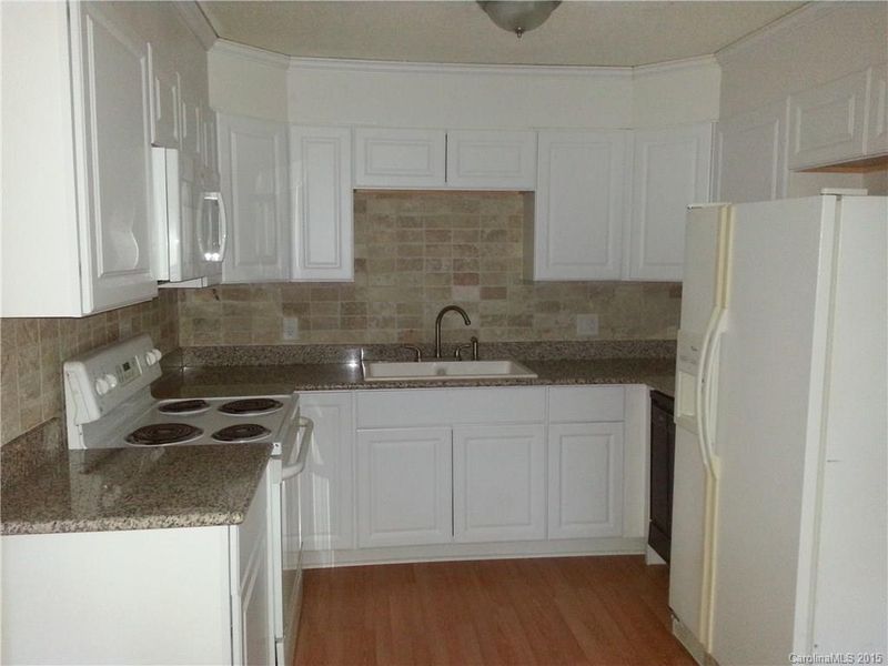 1015 Kingswood Dr, Monroe, NC 28112