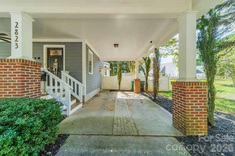 2823 Whiting Ave, Charlotte, NC 28205