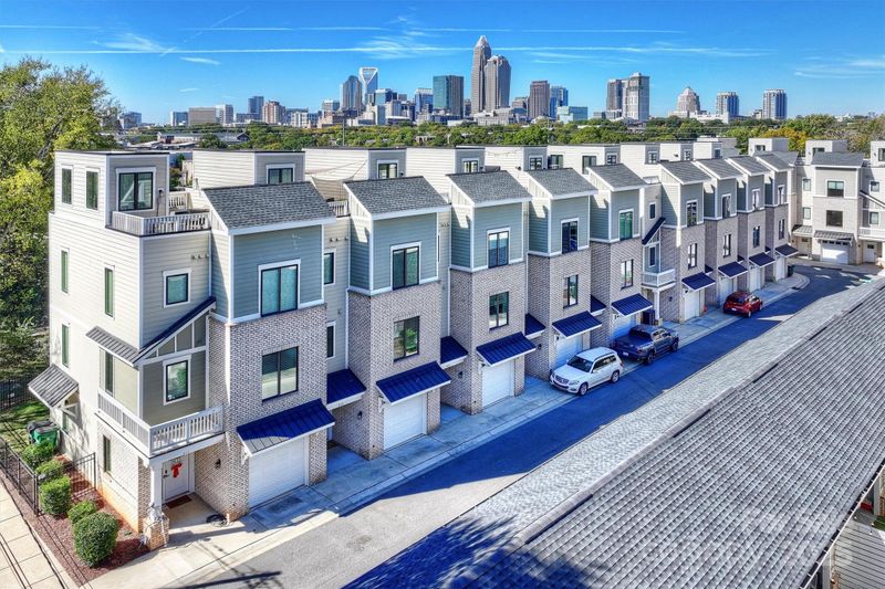 919 Cityscape Dr, Charlotte, NC 28205
