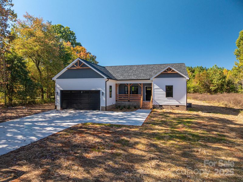 2488 Shoal Rd, Crouse, NC 28033