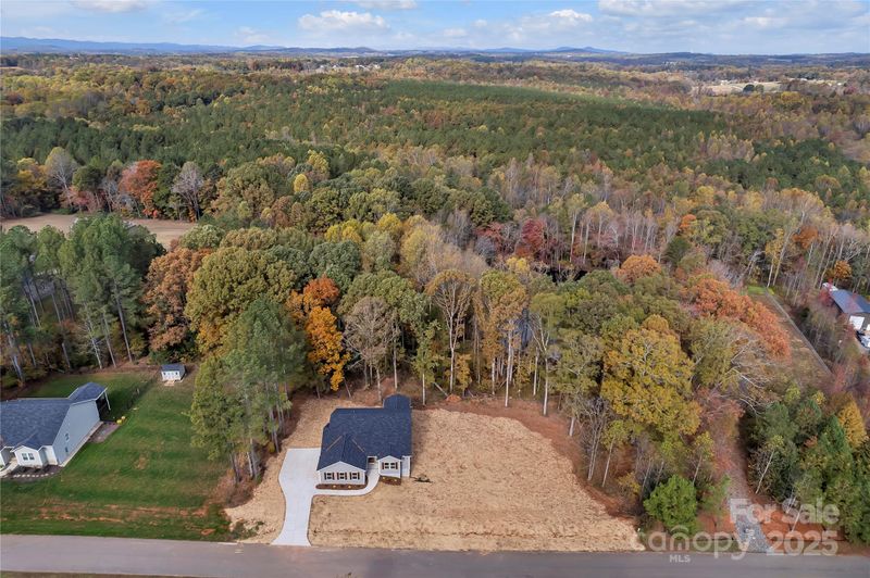 7058 Sparrow Ln, Vale, NC 28168