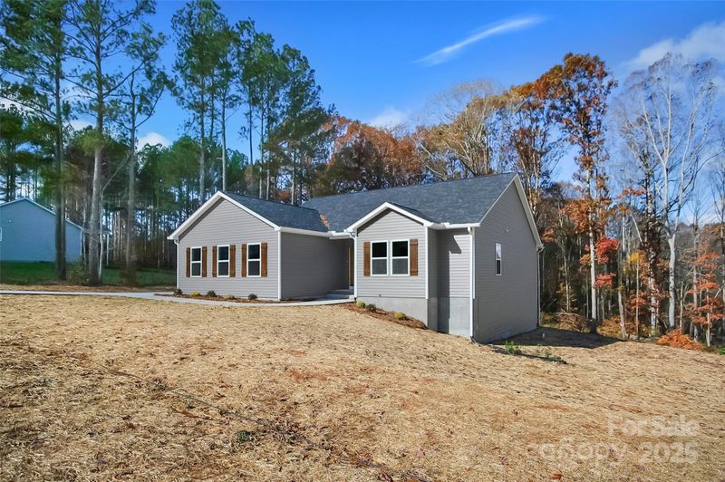 7058 Sparrow Ln, Vale, NC 28168