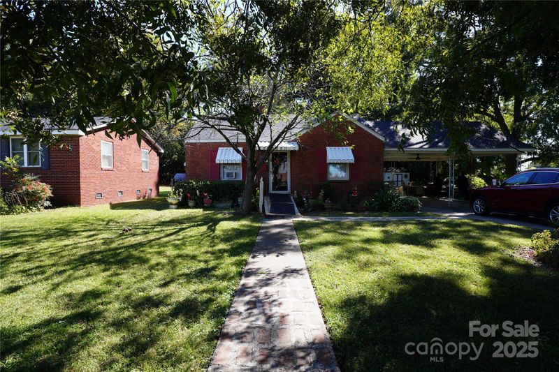 2206 Bancroft St, Charlotte, NC 28206