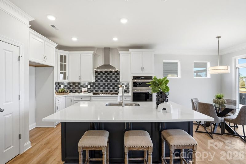 1448 Ardmore Dr, Sherrills Ford, NC 28673