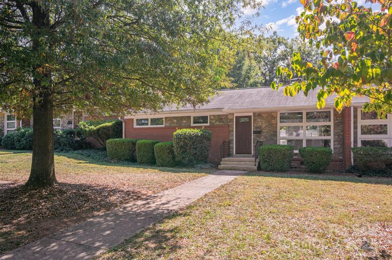 1015 Andover Rd, Charlotte, NC 28211