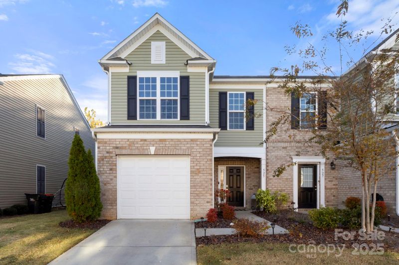 525 Hunters Dance Rd, Fort Mill, SC 29708