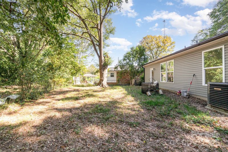 204 E Page Ave, Gastonia, NC 28052