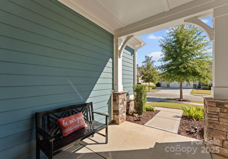 6101 Sandy Point Ln, Belmont, NC 28012