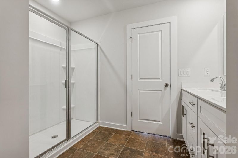 701 Hallman Branch Ln, Lincolnton, NC 28092
