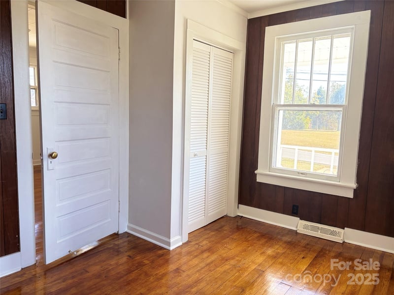 212 Kimball St, Kannapolis, NC 28081