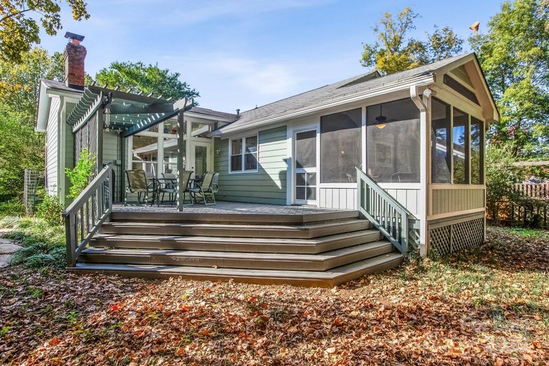10313 Ashley Farm Dr, Matthews, NC 28105